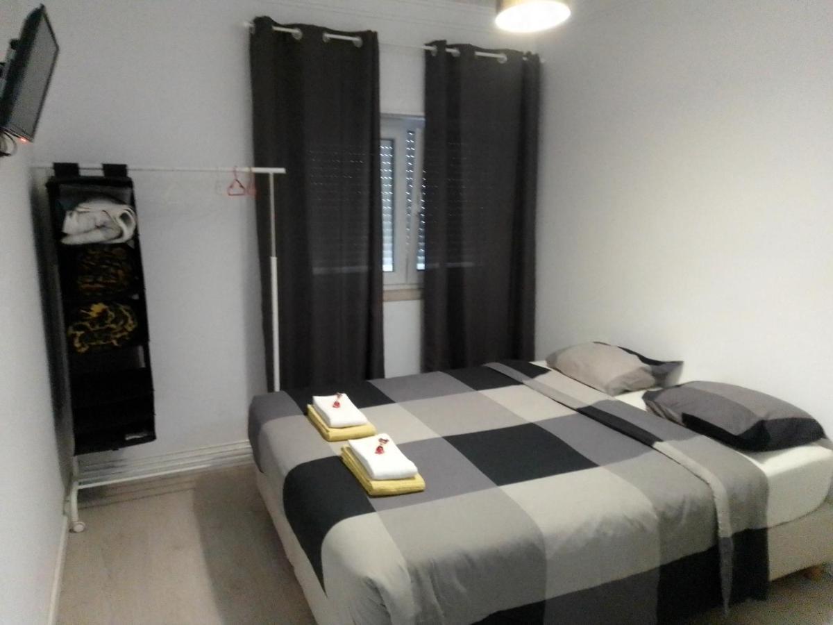 Guesthouse Marialva Park Corroios Exteriér fotografie