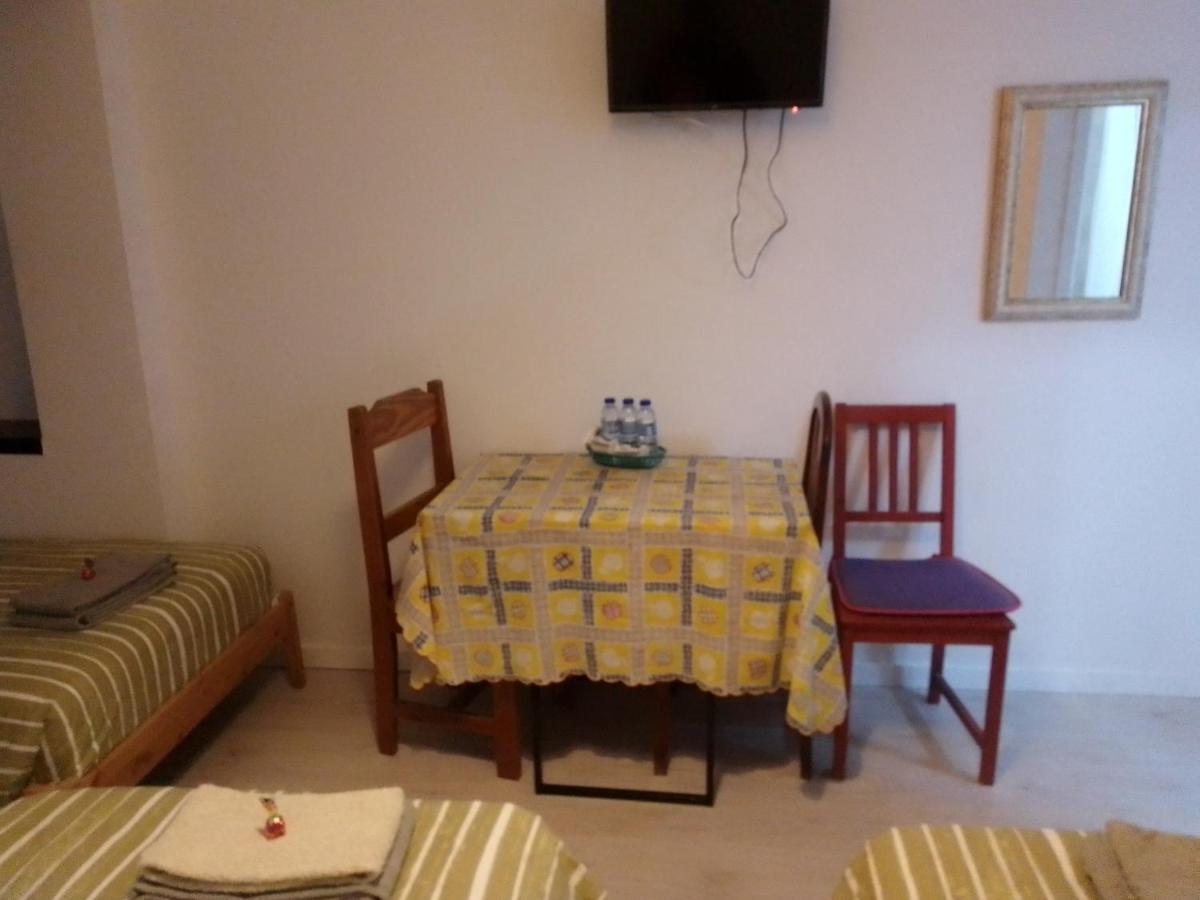 Guesthouse Marialva Park Corroios Exteriér fotografie